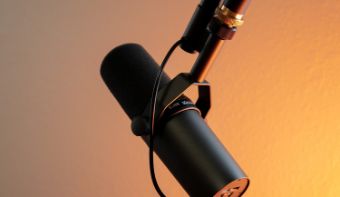 A photo of a microphone.